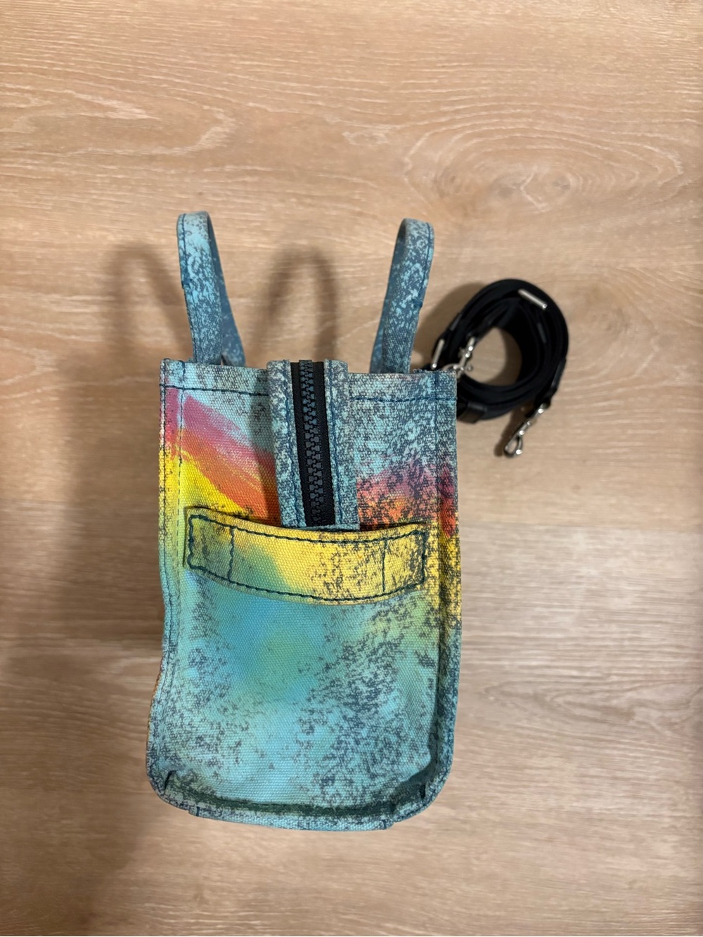 Small Marc Jacobs “Marbled Rainbow w/ Hummingbird” 🌈🪽The Tote Bag - Picture 4 of 10